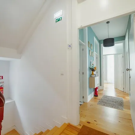 Apartment Bonfim Design By Homing Porto